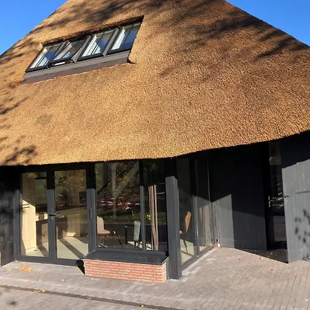 Landgoed Nuwenhuys 別荘